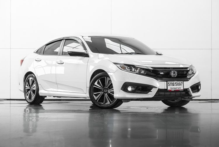 Honda Civic 2016 1.5 Turbo Sedan เบนซิน ไม่ติดแก๊ส เกียร์อัตโนมัติ ขาว รูปที่ 2