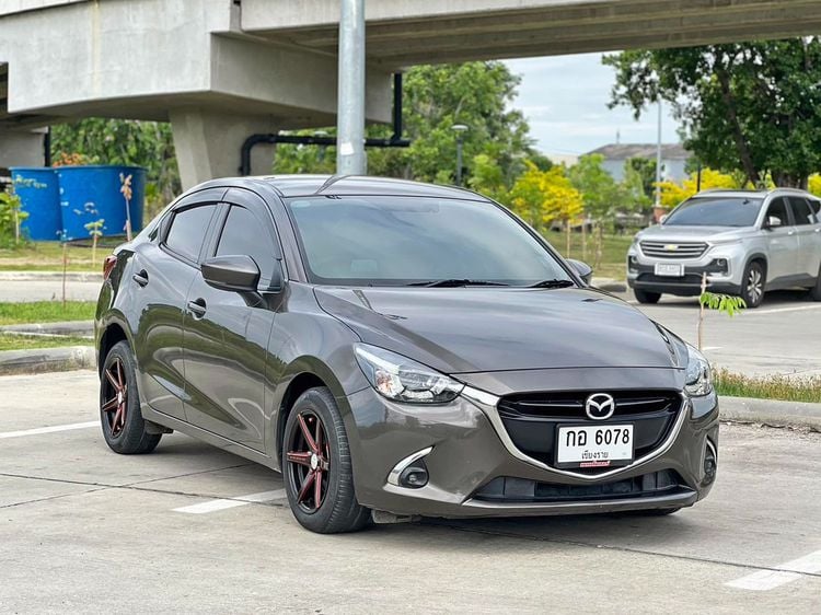 Mazda Mazda 2 2019 1.3 High Connect Sedan เบนซิน ไม่ติดแก๊ส เกียร์อัตโนมัติ น้ำตาล