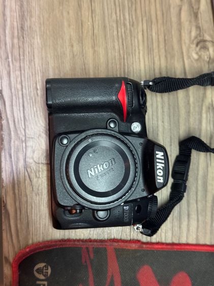 กล้อง DSLR ไม่กันน้ำ Nikon D7000