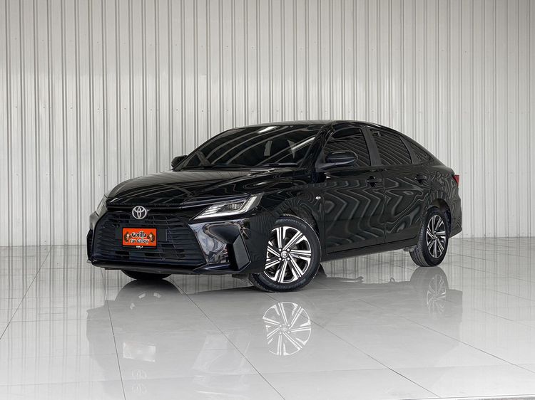 Toyota Yaris ATIV 2023 1.2 Sport Sedan เบนซิน เกียร์อัตโนมัติ ดำ รูปที่ 1