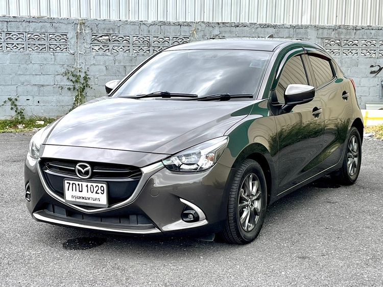 Mazda Mazda 2 2018 1.3 Sports High Plus Sedan เบนซิน ไม่ติดแก๊ส เกียร์อัตโนมัติ น้ำตาล
