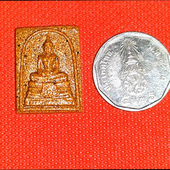 หลวงพ่อโสธรเนื้อผงหลังคาโบสถ์ปี2538 รูปที่ 3