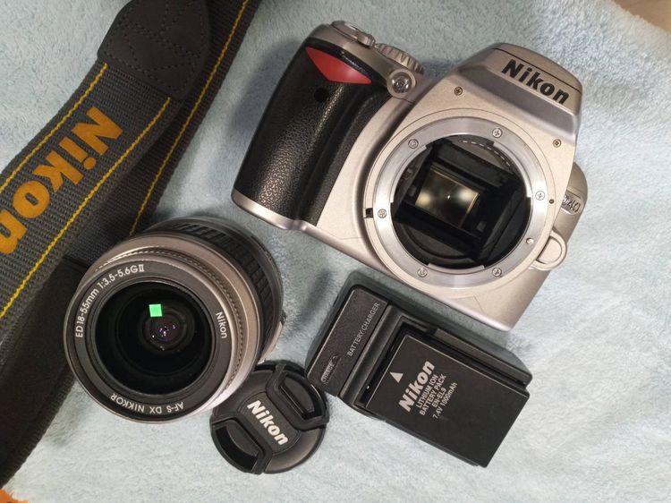 กล้อง DSLR ไม่กันน้ำ Nikon D40