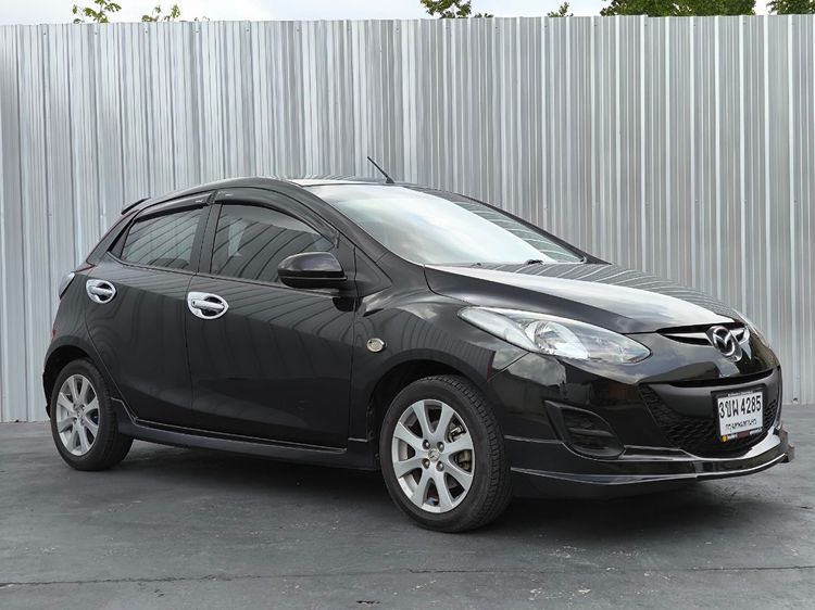 Mazda Mazda 2 2013 1.5 Groove Sedan เบนซิน ไม่ติดแก๊ส เกียร์ธรรมดา ดำ รูปที่ 2