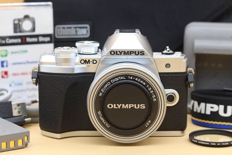 ขาย Olympus OMD EM10 III + lens 14-42mm (สีเงิน) สภาพสวยใหม่มาก ชัตเตอร์ 430รูป เมนูไทย อดีตประกันศูนย์ จอติดฟิล์มแล้ว 