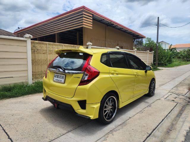Honda Jazz 2015 1.5 SV Plus i-VTEC Sedan เบนซิน ไม่ติดแก๊ส เกียร์อัตโนมัติ เหลือง รูปที่ 4