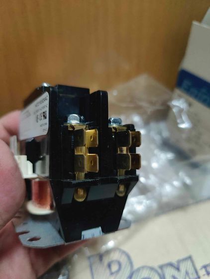 แมกเนติก คอนแทคเตอร์ แอร์ ยี่ห้อ Erina Magnetic contactor รูปที่ 9