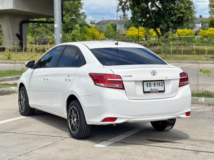 Toyota Vios 2019 1.5 J Sedan เบนซิน ไม่ติดแก๊ส เกียร์อัตโนมัติ ขาว รูปที่ 4