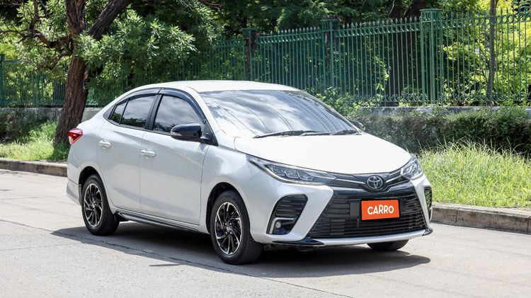 Toyota Yaris ATIV 2021 1.2 Sport Premium Sedan เบนซิน ไม่ติดแก๊ส เกียร์อัตโนมัติ ขาว