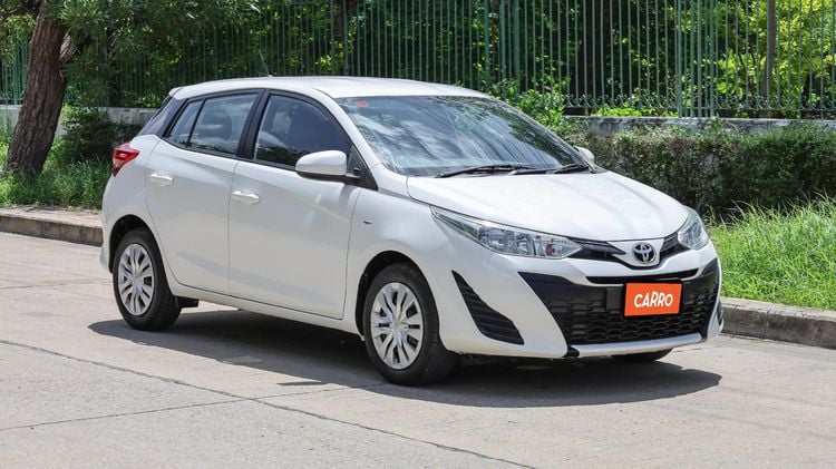 Toyota Yaris 2017 1.2 J Sedan เบนซิน ไม่ติดแก๊ส เกียร์อัตโนมัติ ขาว