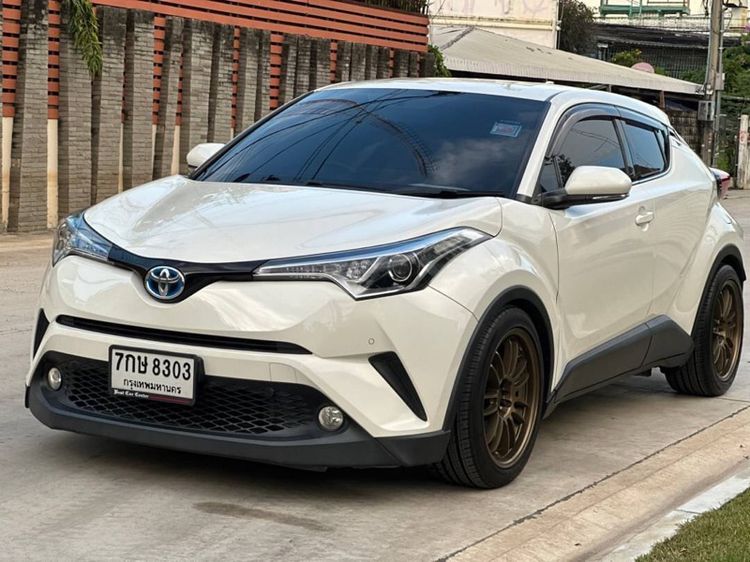 Toyota C-HR 2018 1.8 Mid เบนซิน ขาว รูปที่ 3