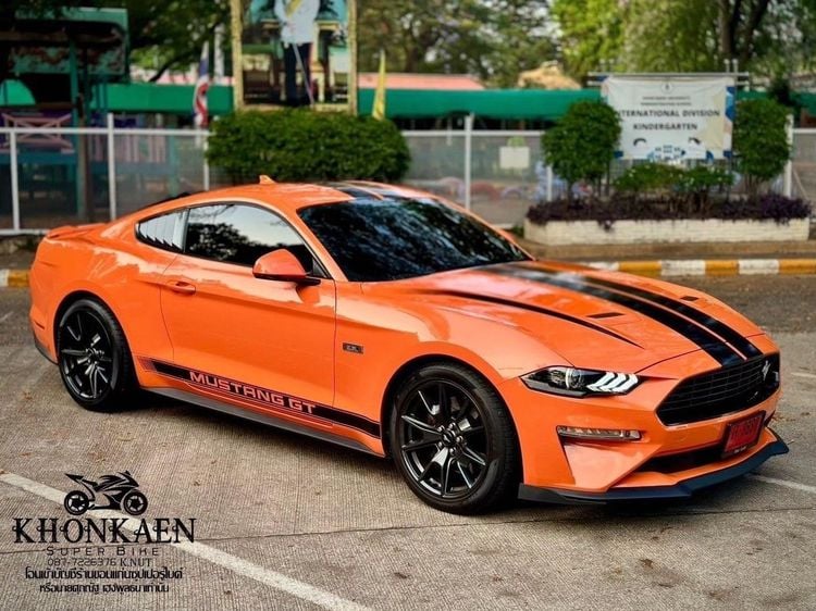 รถ Ford Mustang 2.3 สี ส้ม