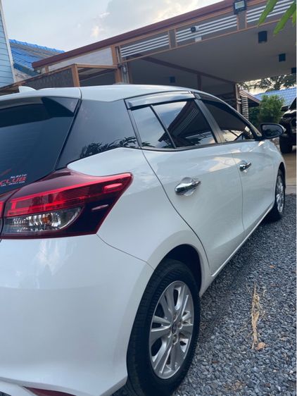 Toyota Yaris 2018 1.2 G เบนซิน เกียร์อัตโนมัติ ขาว รูปที่ 4