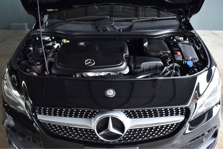Mercedes-Benz CLA-Class 2017 CLA250 AMG Sedan เบนซิน ไม่ติดแก๊ส เกียร์อัตโนมัติ ดำ รูปที่ 4