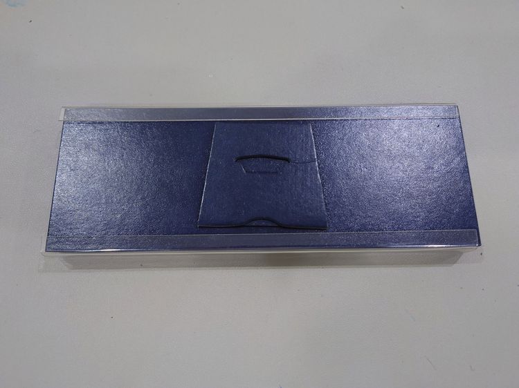 เหรียญพิวเตอร์ที่ระลึก ฉลองกรุงรัตนโกสินทร์ 200 ปี เนื้อดีบุก ขนาด 8 เซ็น พ.ศ.2525 พร้อมกล่องใบเซอร์ อุปกรณ์ครบ รูปที่ 7