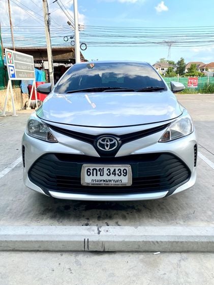 Toyota Vios 2018 1.5 J Sedan เบนซิน LPG เกียร์อัตโนมัติ บรอนซ์เงิน รูปที่ 2
