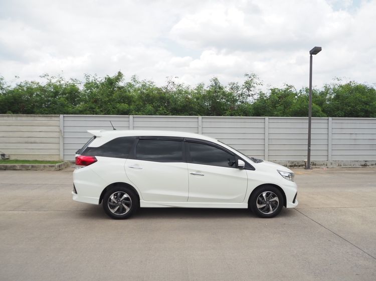 Honda Mobilio 2019 1.5 RS Sedan เบนซิน ไม่ติดแก๊ส เกียร์อัตโนมัติ ขาว รูปที่ 4