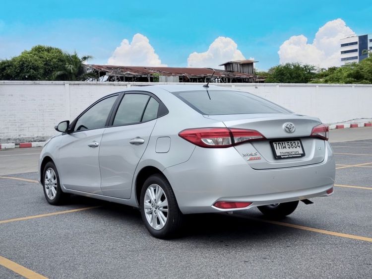 Toyota Yaris ATIV 2018 1.2 E Sedan ดีเซล ไม่ติดแก๊ส เกียร์อัตโนมัติ เทา รูปที่ 4