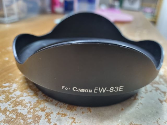 อื่นๆ Hood  EW 83 E เทียบ for Canon EF17-40mm.f4L usm