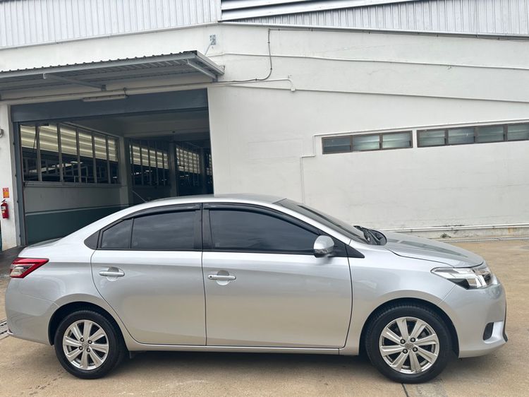 Toyota Vios 2015 1.5 E Sedan เบนซิน ไม่ติดแก๊ส เกียร์อัตโนมัติ บรอนซ์เงิน รูปที่ 2