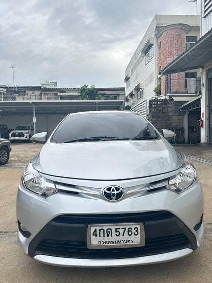Toyota Vios 2015 1.5 E Sedan เบนซิน ไม่ติดแก๊ส เกียร์อัตโนมัติ บรอนซ์เงิน