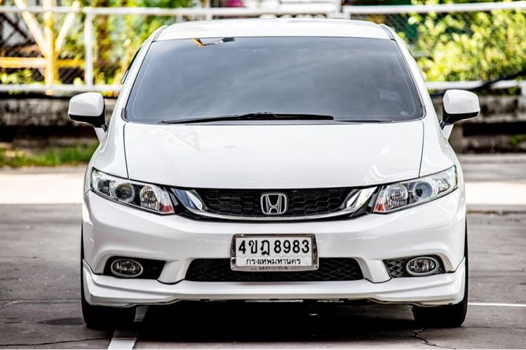 Honda Civic 2014 1.8 S i-VTEC Sedan เบนซิน ไม่ติดแก๊ส เกียร์อัตโนมัติ ขาว รูปที่ 2