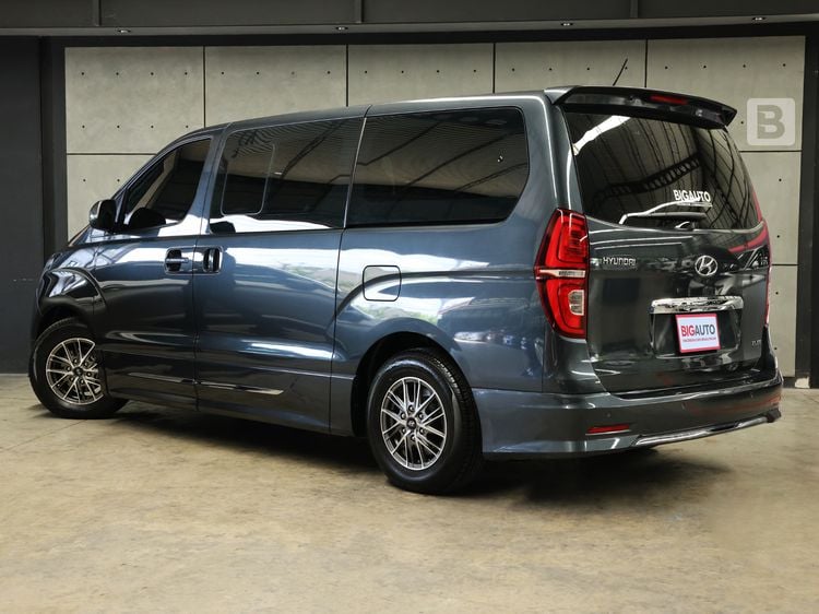Hyundai H-1  2020 2.5 Elite Plus Van ดีเซล ไม่ติดแก๊ส เกียร์อัตโนมัติ เทา รูปที่ 3