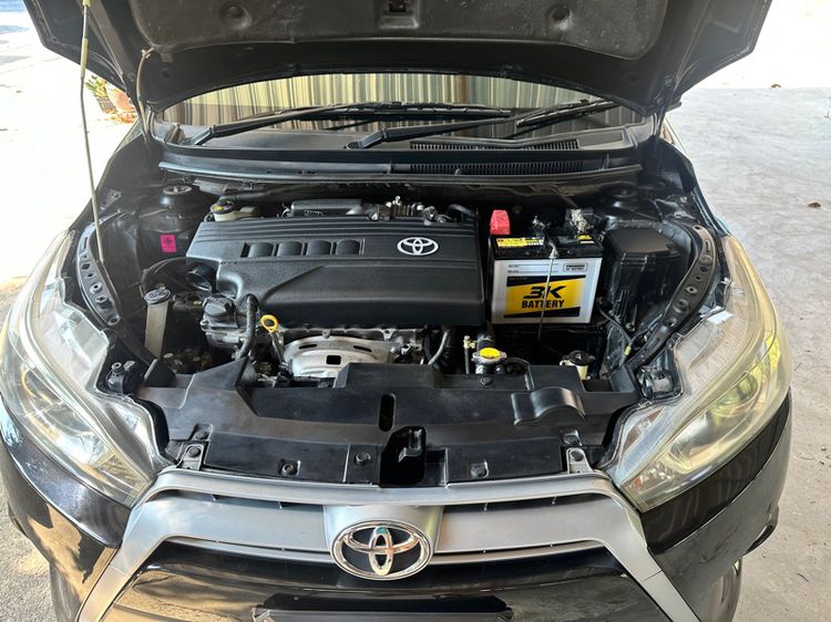 Toyota Yaris 2017 1.2 G Sedan เบนซิน ไม่ติดแก๊ส เกียร์อัตโนมัติ ดำ รูปที่ 4