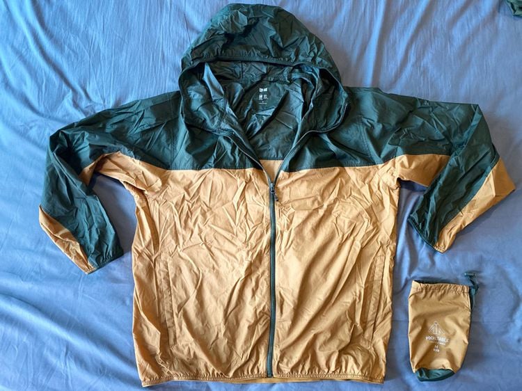 เสื้อแจ็คเก็ต | เสื้อคลุม เสื้อฮู้ดพาร์กา Uniqlo กันยูวี UV Protection พับเก็บได้ ไซส์ M