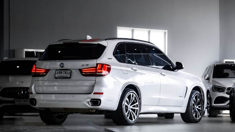 BMW X5 2018 2.0 xDrive40e M Sport 4WD Utility-car ปลั๊กอินไฮบริด (PHEV) ไม่ติดแก๊ส เกียร์อัตโนมัติ ขาว รูปที่ 4