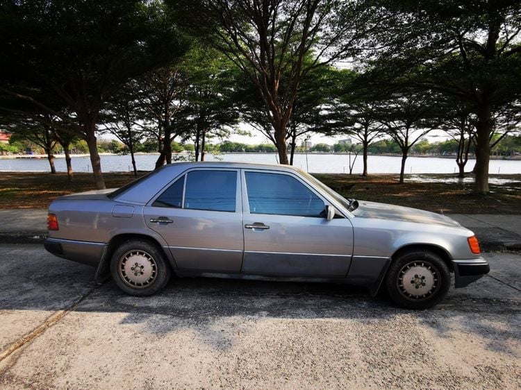 Mercedes-Benz รุ่นอื่นๆ 1992 รุ่นย่อยอื่นๆ Sedan เบนซิน ไม่ติดแก๊ส เกียร์อัตโนมัติ เทา