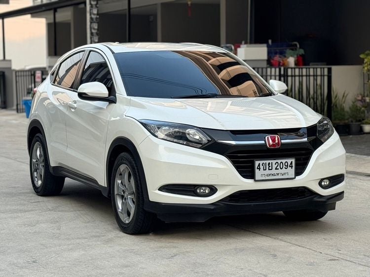Honda HR-V 2015 1.8 E Utility-car เบนซิน ไม่ติดแก๊ส เกียร์อัตโนมัติ ขาว