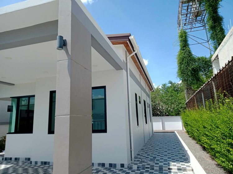 บ้านเดี่ยวสไตล์โมเดรินท์ กองบิน 56 หลังธนาคารออมสิน สนามบิน  อ.หาดใหญ่ จ.สงขลา รูปที่ 4