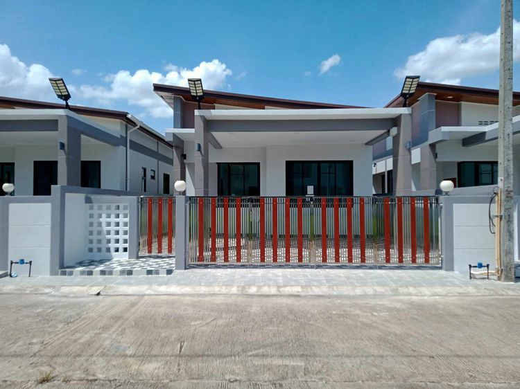 บ้านเดี่ยวสไตล์โมเดรินท์ กองบิน 56 หลังธนาคารออมสิน สนามบิน  อ.หาดใหญ่ จ.สงขลา รูปที่ 2