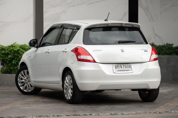 Suzuki Swift 2015 1.2 RX Sedan เบนซิน ไม่ติดแก๊ส เกียร์อัตโนมัติ ขาว รูปที่ 4
