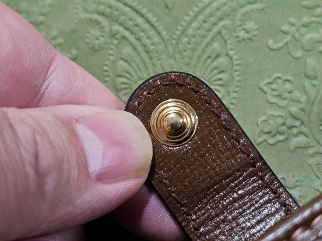 passport cover gucci แท้
อุปกรณ์ครบ, ออกshopไทย มีใบเสร็จ รูปที่ 9