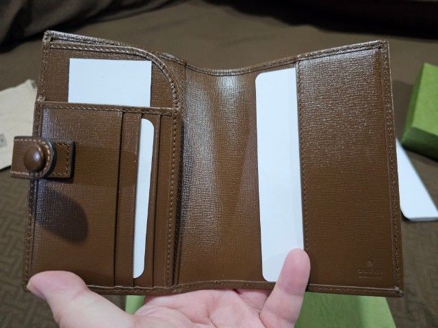 passport cover gucci แท้
อุปกรณ์ครบ, ออกshopไทย มีใบเสร็จ รูปที่ 5