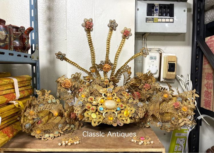 มงกุฏ ฮองเฮา เก่าสะสม