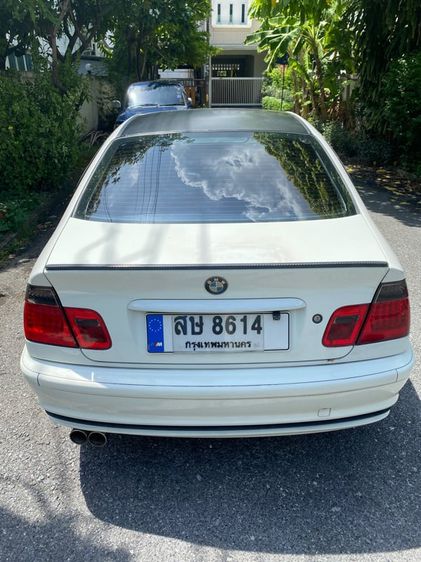 BMW Series 3 2003 318i Sedan เบนซิน ไม่ติดแก๊ส เกียร์อัตโนมัติ ขาว รูปที่ 2