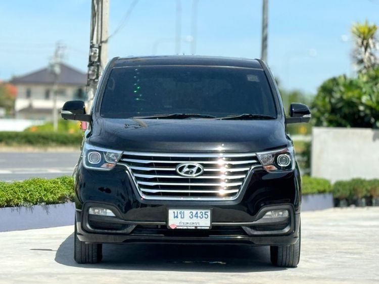 Hyundai H-1  2019 2.5 Deluxe Van ดีเซล ไม่ติดแก๊ส เกียร์อัตโนมัติ ดำ รูปที่ 2