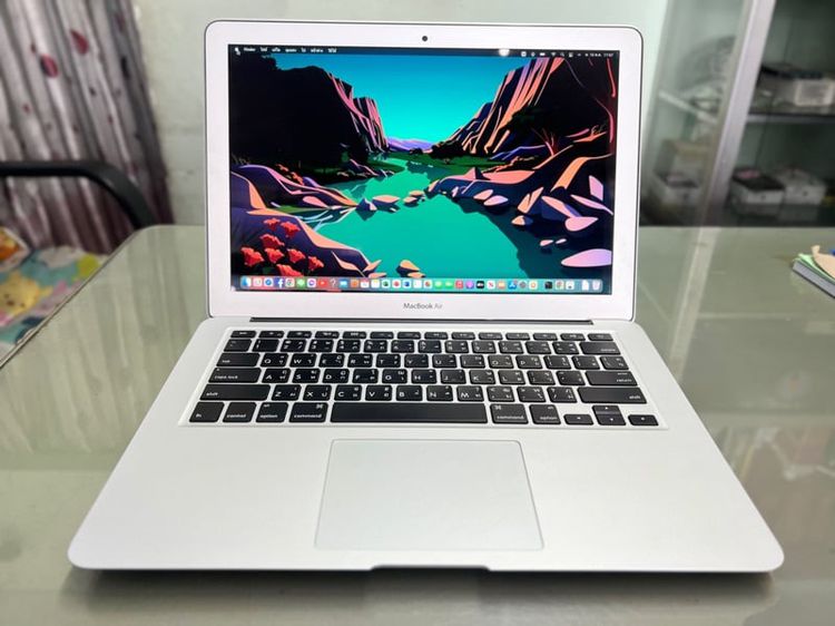 Apple 4 กิกะไบต์ Macbook air 2015 13นิ้ว i5 Ram4 SSD 121 gb สภาพสวยไม่มีรอย