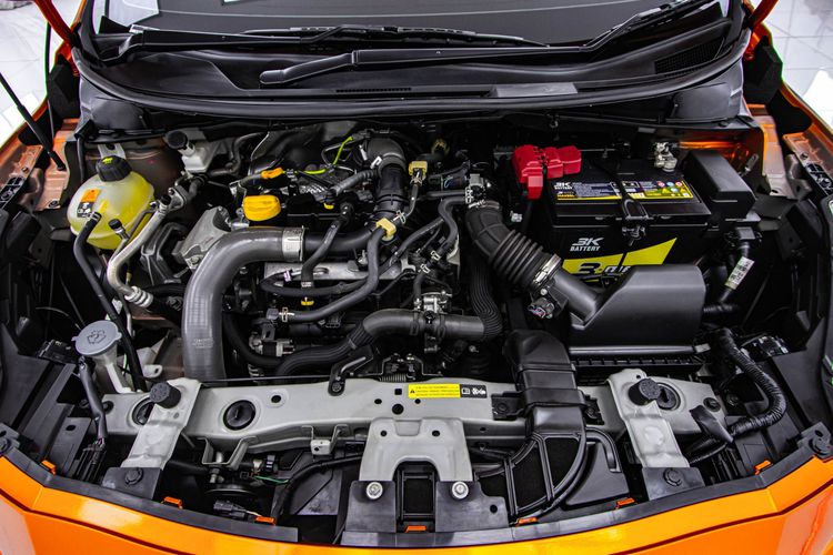 Nissan Almera 2021 1.0 V Sedan เบนซิน ไม่ติดแก๊ส เกียร์อัตโนมัติ ส้ม รูปที่ 4