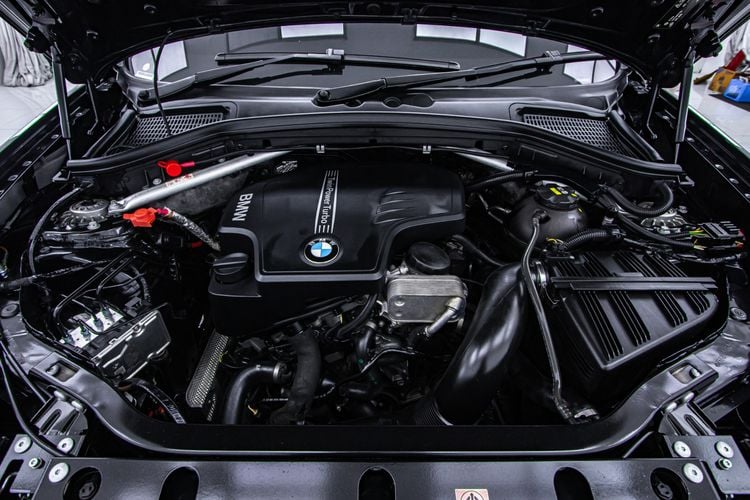 BMW X4 2017 2.0 xDrive20i M Sport 4WD Utility-car เบนซิน เกียร์อัตโนมัติ ดำ รูปที่ 4