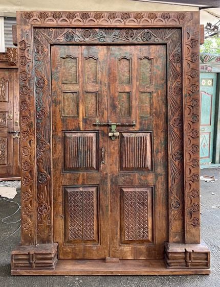 ประตูไม้เก่าวินเทจจากอินเดีย