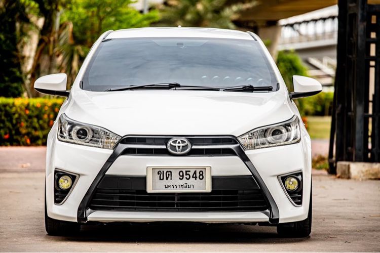 Toyota Yaris 2014 1.2 G Sedan เบนซิน ไม่ติดแก๊ส เกียร์อัตโนมัติ ขาว รูปที่ 2