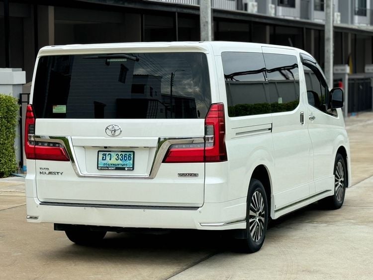 Toyota Majesty 2020 2.8 Grand Van ดีเซล ไม่ติดแก๊ส เกียร์อัตโนมัติ ขาว รูปที่ 4