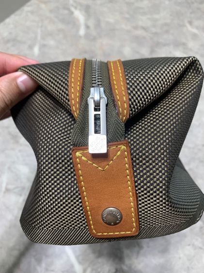 LV ALBATROS TOILETRY BAG รูปที่ 6