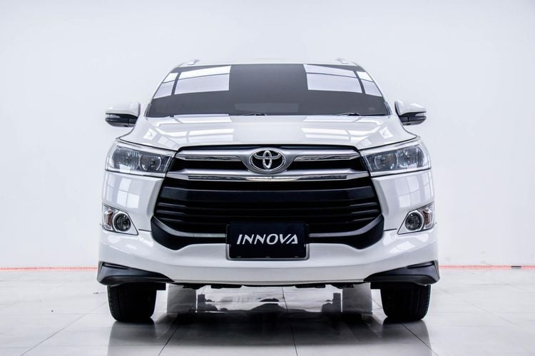 Toyota Innova 2019 2.8 Crysta G Van ดีเซล ไม่ติดแก๊ส เกียร์อัตโนมัติ ขาว รูปที่ 4