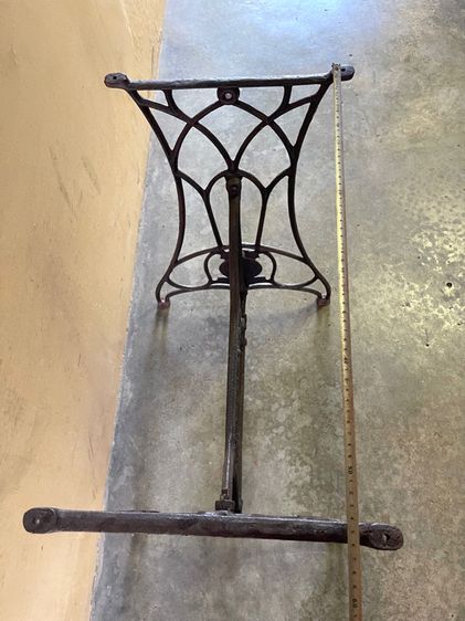 ขาจักร HUSOVARNA เหล็กหล่อสะสม รูปที่ 6