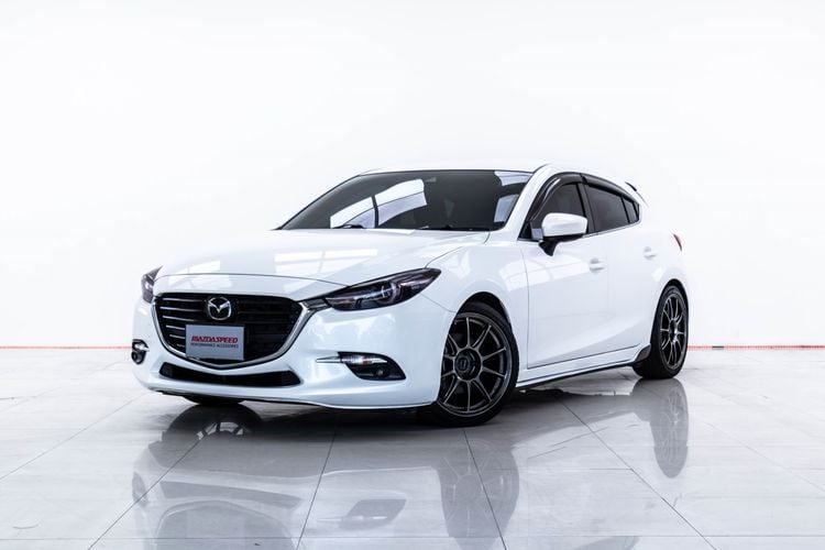 Mazda Mazda3 2017 2.0 SP Sedan เบนซิน ไม่ติดแก๊ส เกียร์อัตโนมัติ ขาว รูปที่ 3